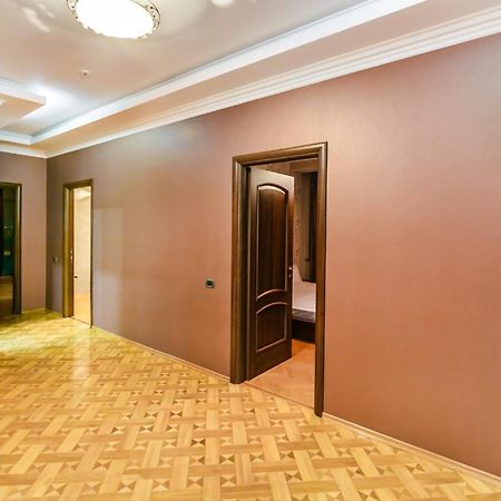 Vip Apartment Number One バクー エクステリア 写真