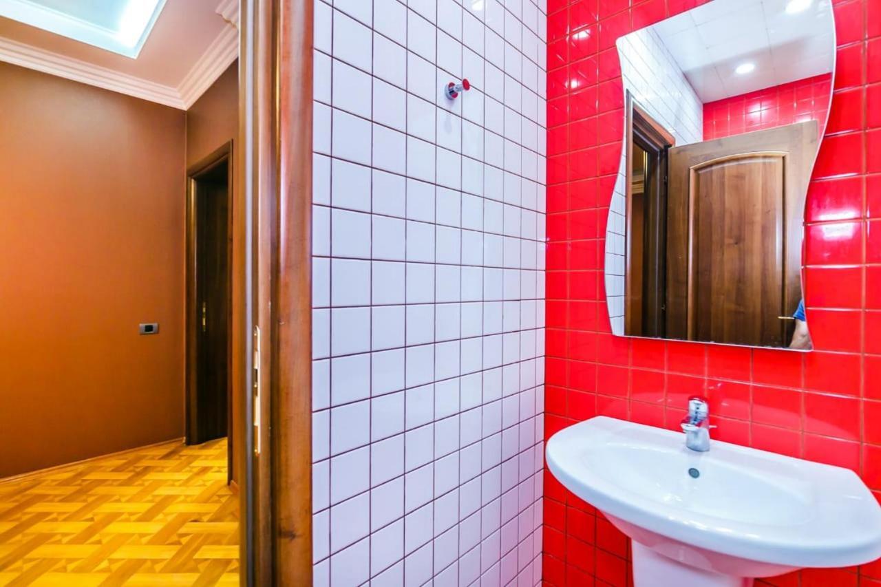 Vip Apartment Number One バクー エクステリア 写真