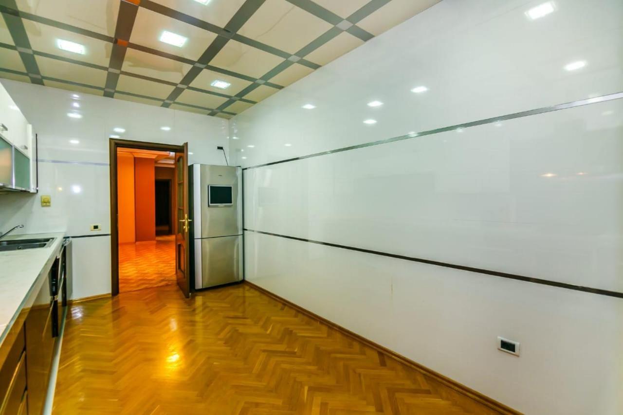 Vip Apartment Number One バクー エクステリア 写真