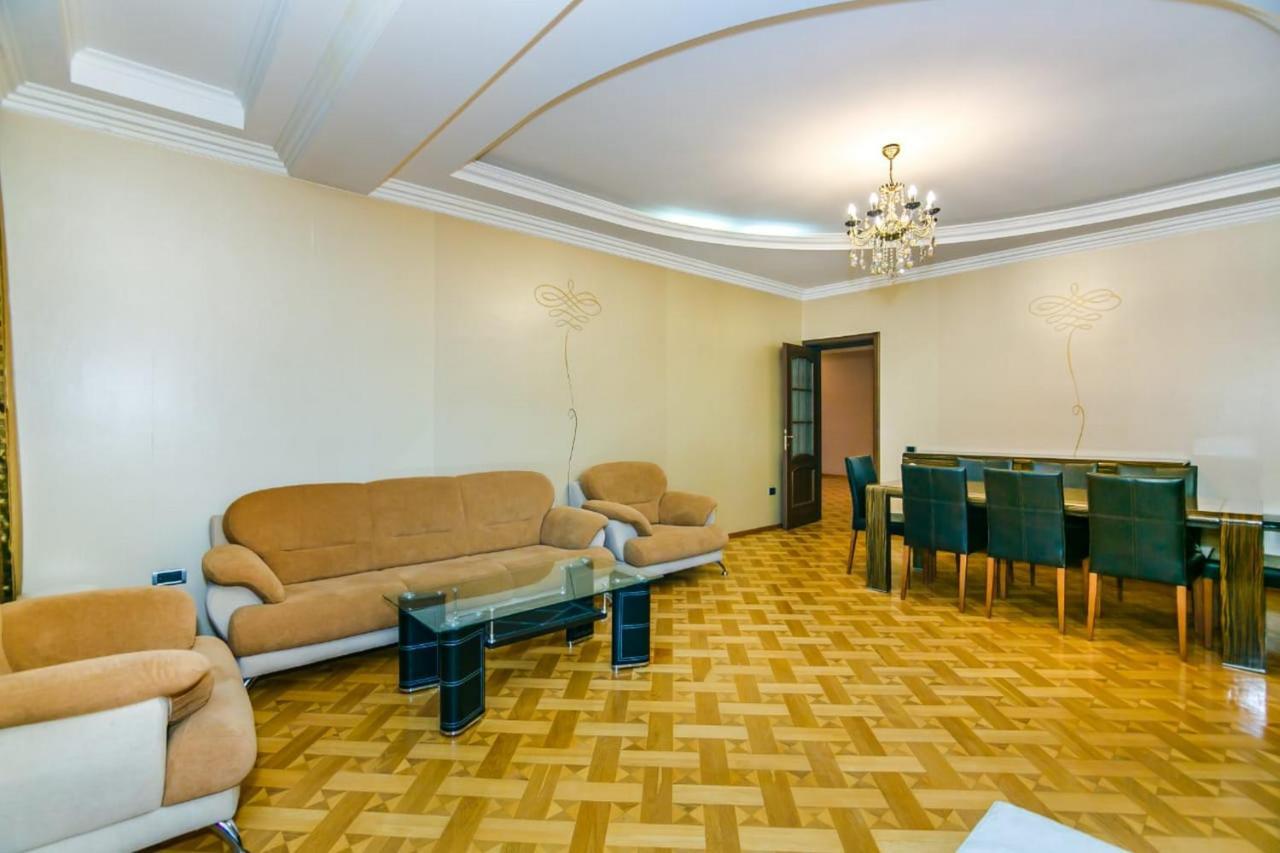 Vip Apartment Number One バクー エクステリア 写真