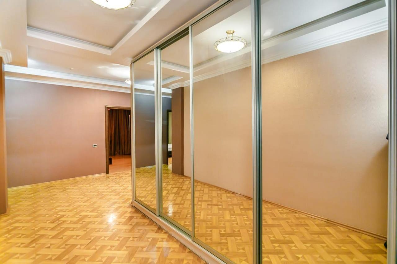 Vip Apartment Number One バクー エクステリア 写真