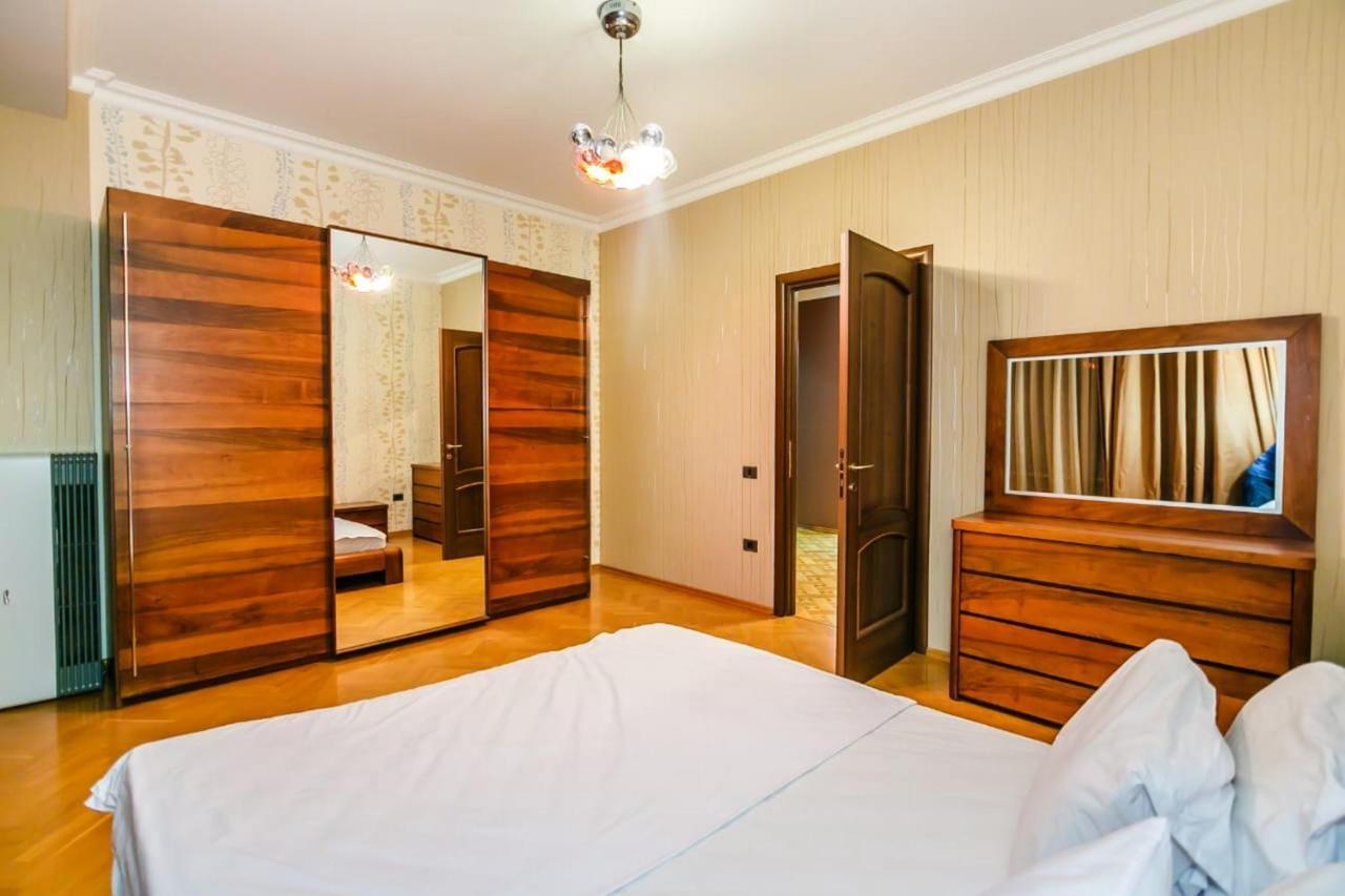 Vip Apartment Number One バクー エクステリア 写真