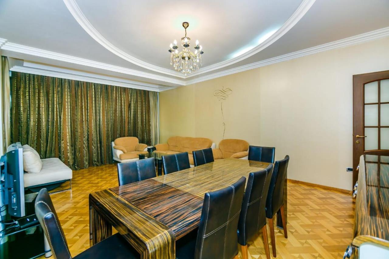 Vip Apartment Number One バクー エクステリア 写真