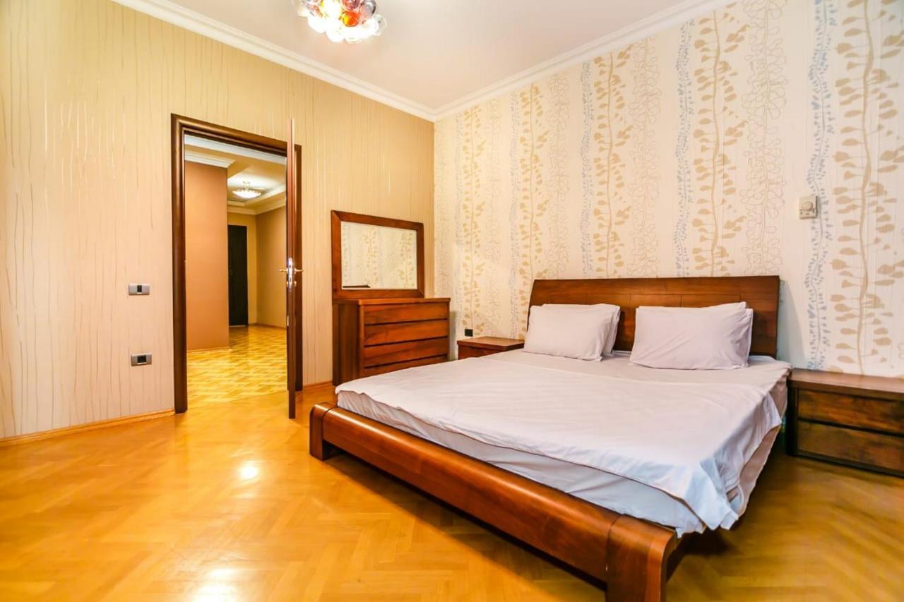 Vip Apartment Number One バクー エクステリア 写真