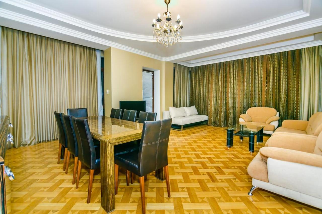 Vip Apartment Number One バクー エクステリア 写真