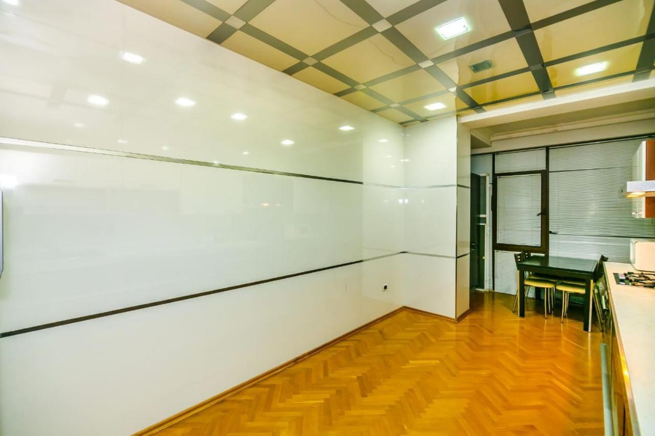 Vip Apartment Number One バクー エクステリア 写真